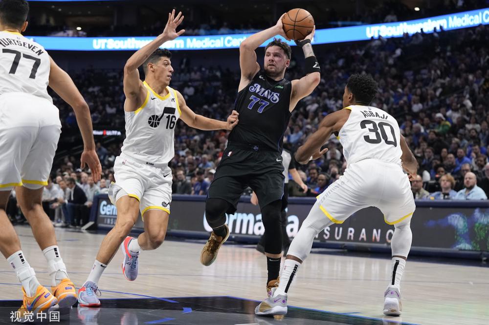 场上有几名 场上有几名