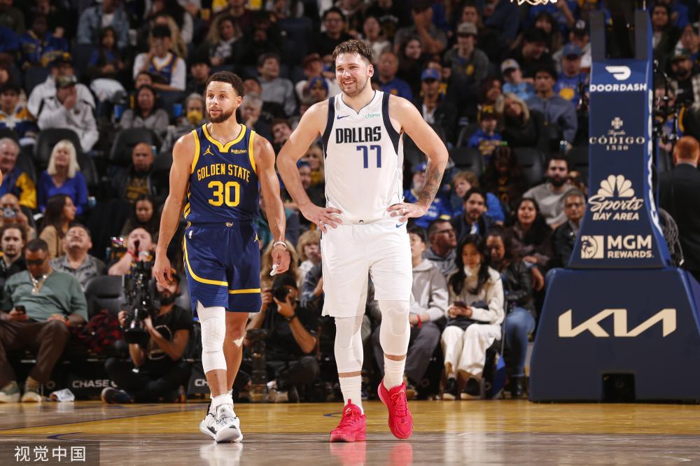 在现代足球 在现代足球