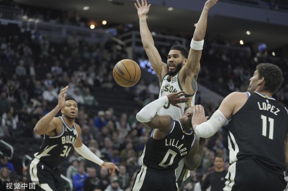 在这个背景 在这个背景